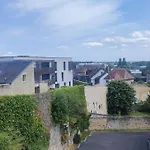 Spacieux & Parking Διαμέρισμα