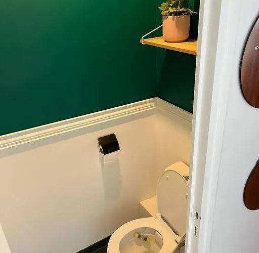 Spacieux & Parking 公寓 *