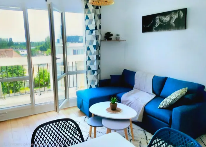 公寓 Spacieux & Parking